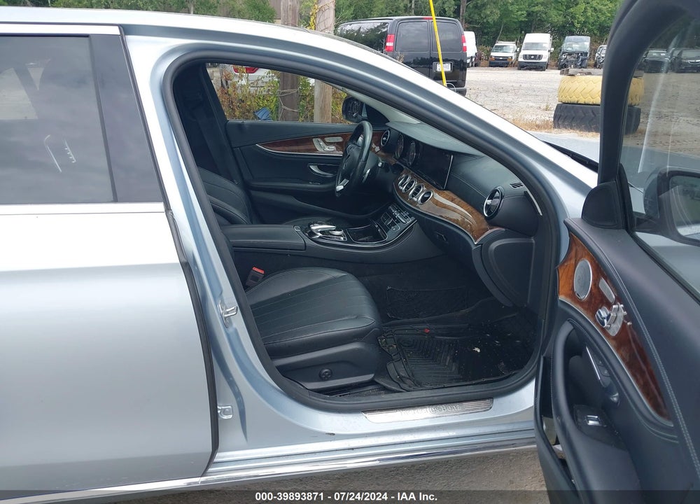2018 MERCEDES-BENZ E 300 4MATIC VIN: WDDZF4KB3JA296855