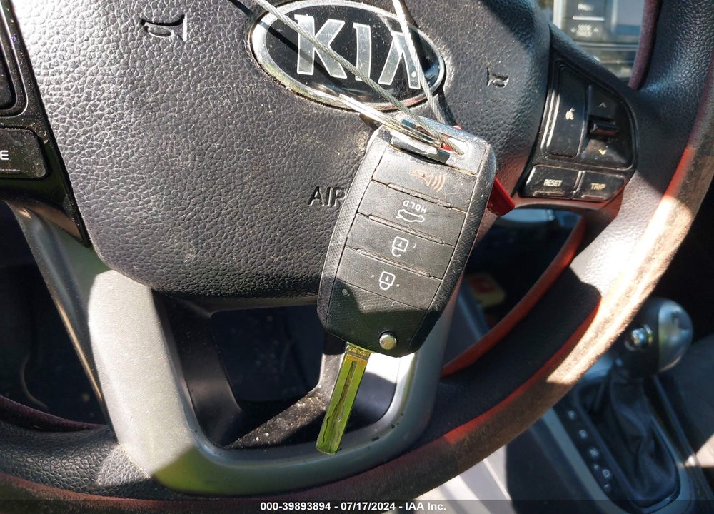 2017 KIA RIO LX VIN: KNADM4A39H6015236