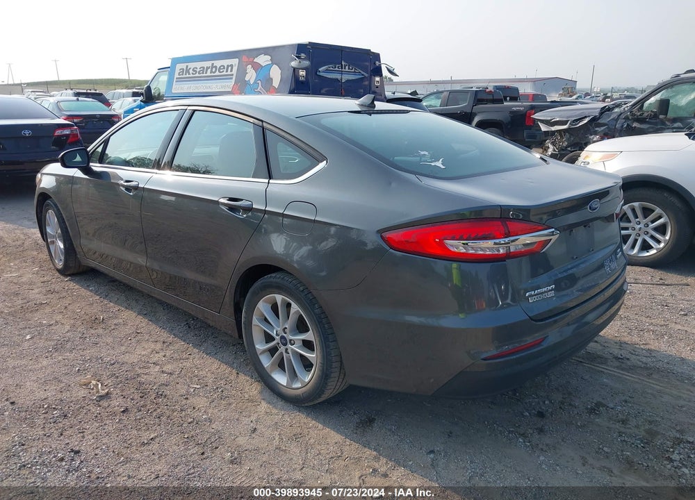 2019 FORD FUSION SE VIN: 3FA6P0HD8KR283866