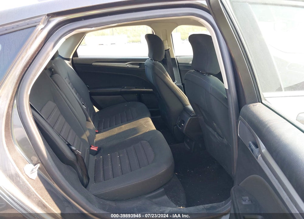 2019 FORD FUSION SE VIN: 3FA6P0HD8KR283866