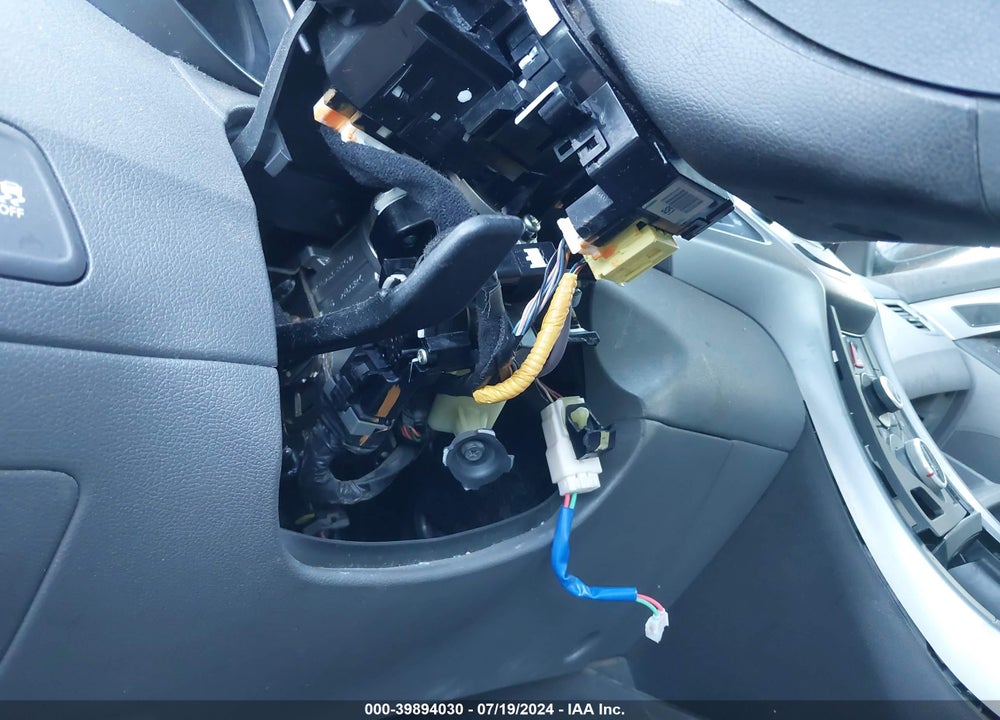 2014 HYUNDAI ELANTRA SE VIN: 5NPDH4AE1EH544044