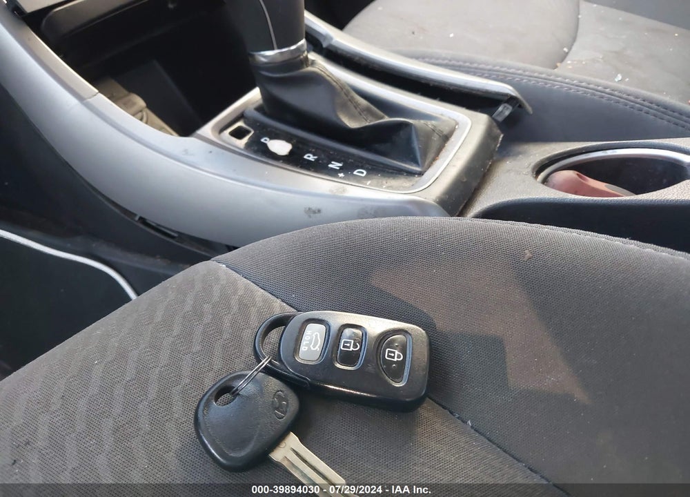 2014 HYUNDAI ELANTRA SE VIN: 5NPDH4AE1EH544044