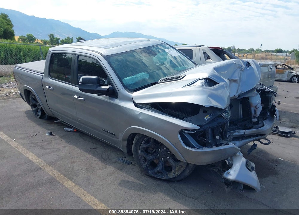 2022 RAM 1500 LIMITED 4X4 5'7 BOX VIN: 1C6SRFHT2NN443848