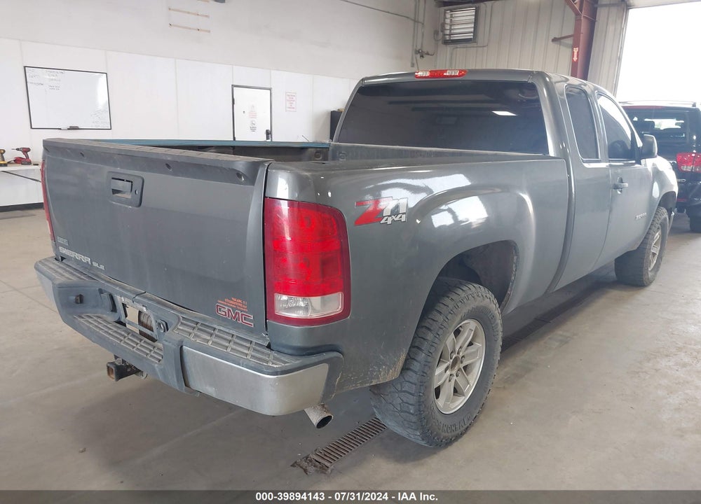 2011 GMC SIERRA 1500 SLE VIN: 1GTR2VE30BZ411950