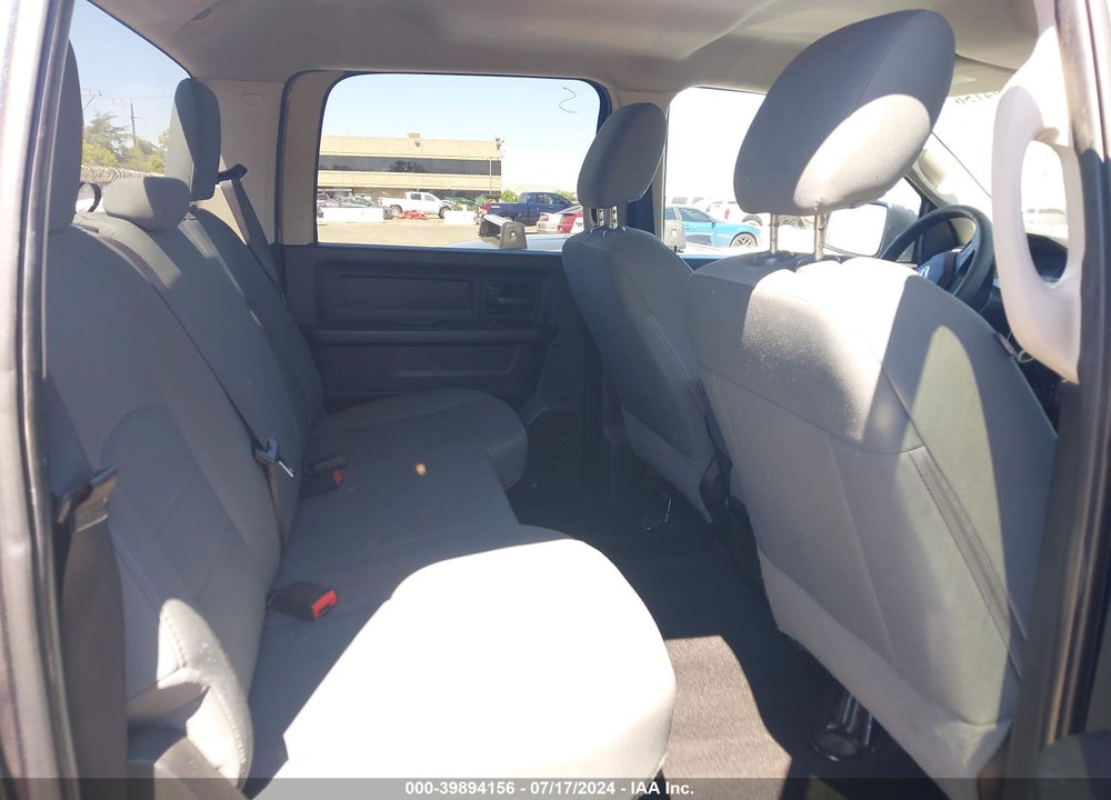 2016 RAM 1500 EXPRESS VIN: 1C6RR7KGXGS400010