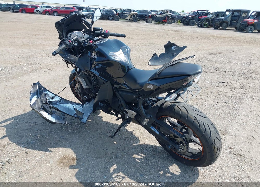 2019 KAWASAKI EX650 F VIN: JKAEXEK13KDA32843