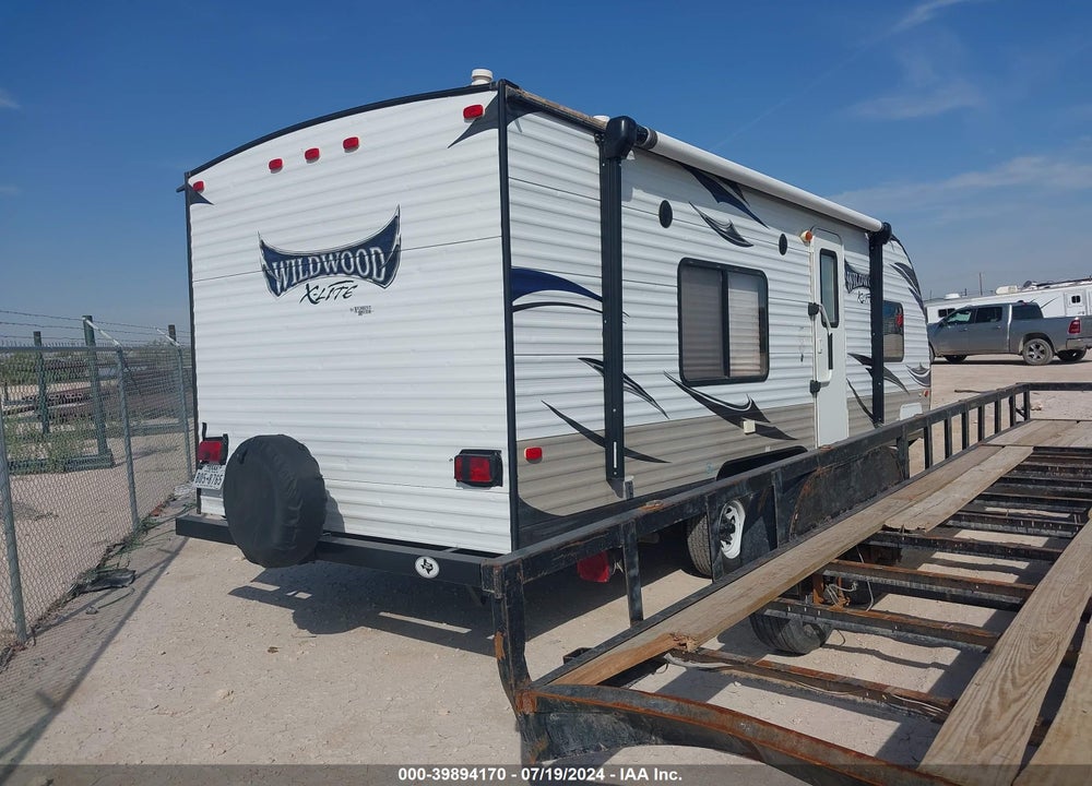 2015 FOREST RIVER WILDWOOD QVL VIN: 4X4TWDZ21F7347497