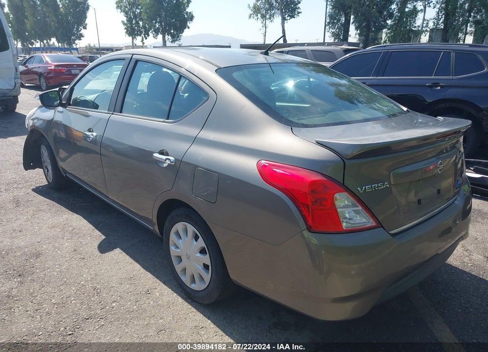 2015 NISSAN VERSA 1.6 SV VIN: 3N1CN7AP8FL925479