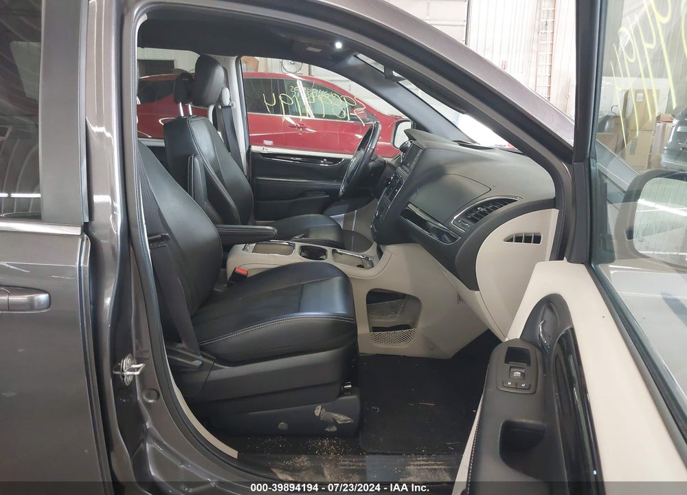2019 DODGE GRAND CARAVAN SXT VIN: 2C4RDGCG9KR716255