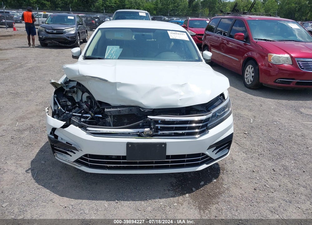 2017 VOLKSWAGEN PASSAT 1.8T R-LINE VIN: 1VWDT7A34HC021533