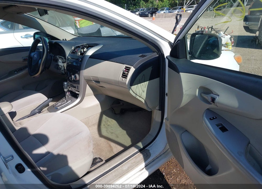 2011 TOYOTA COROLLA LE VIN: JTDBU4EE1B9138024