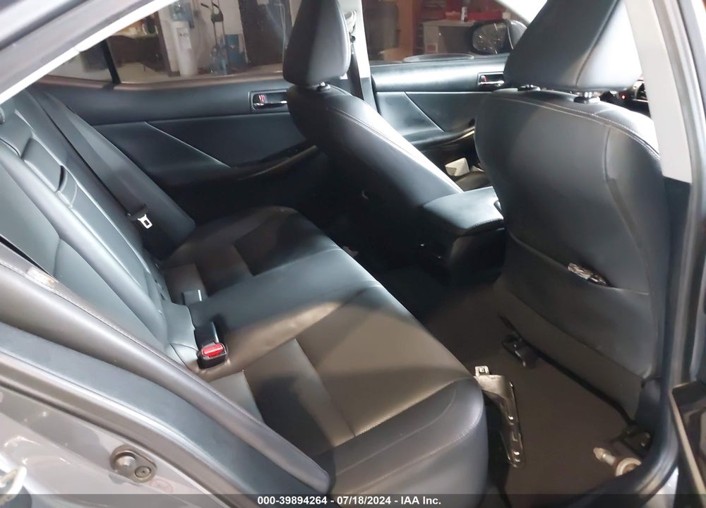 2015 LEXUS IS 250 VIN: JTHCF1D29F5021999