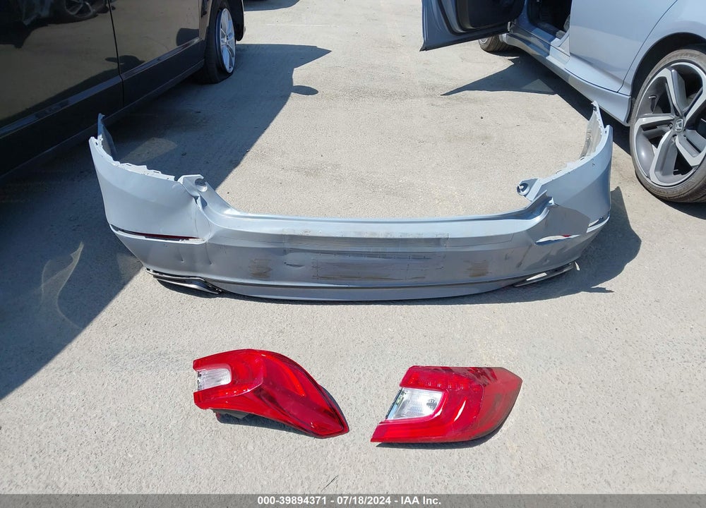 2022 HONDA ACCORD SPORT VIN: 1HGCV1F3XNA018966