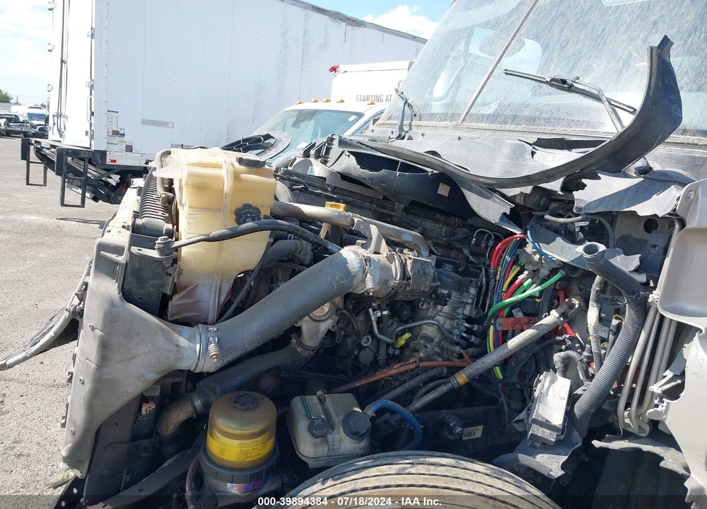 2017 FREIGHTLINER CASCADIA 125 VIN: 3AKJGLDR3HSHT2370