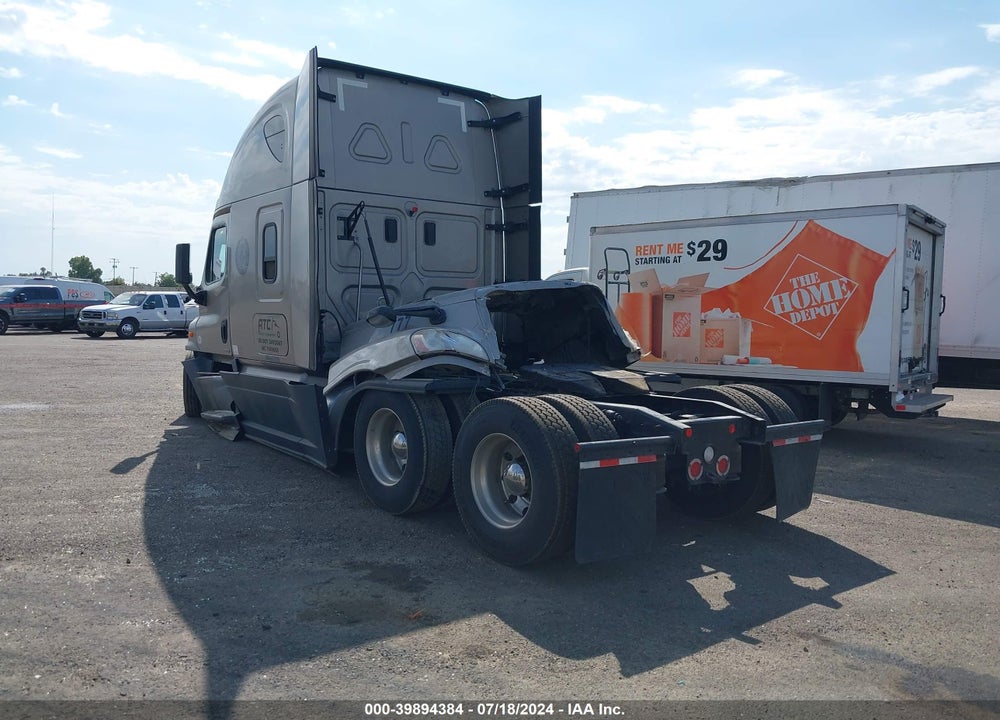 2017 FREIGHTLINER CASCADIA 125 VIN: 3AKJGLDR3HSHT2370