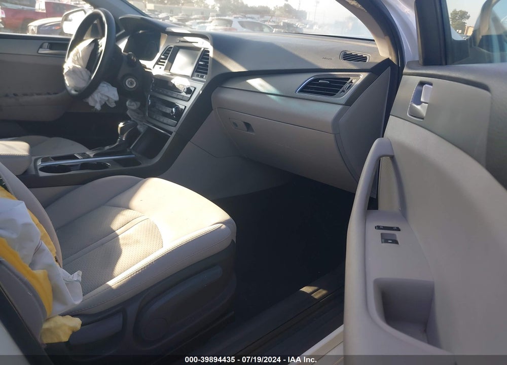 2016 HYUNDAI SONATA SE VIN: 5NPE24AF8GH376680