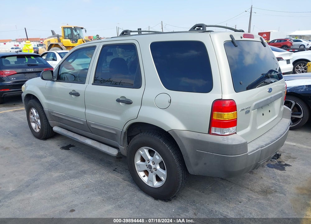 2005 FORD ESCAPE XLT VIN: 1FMYU03175KE24374