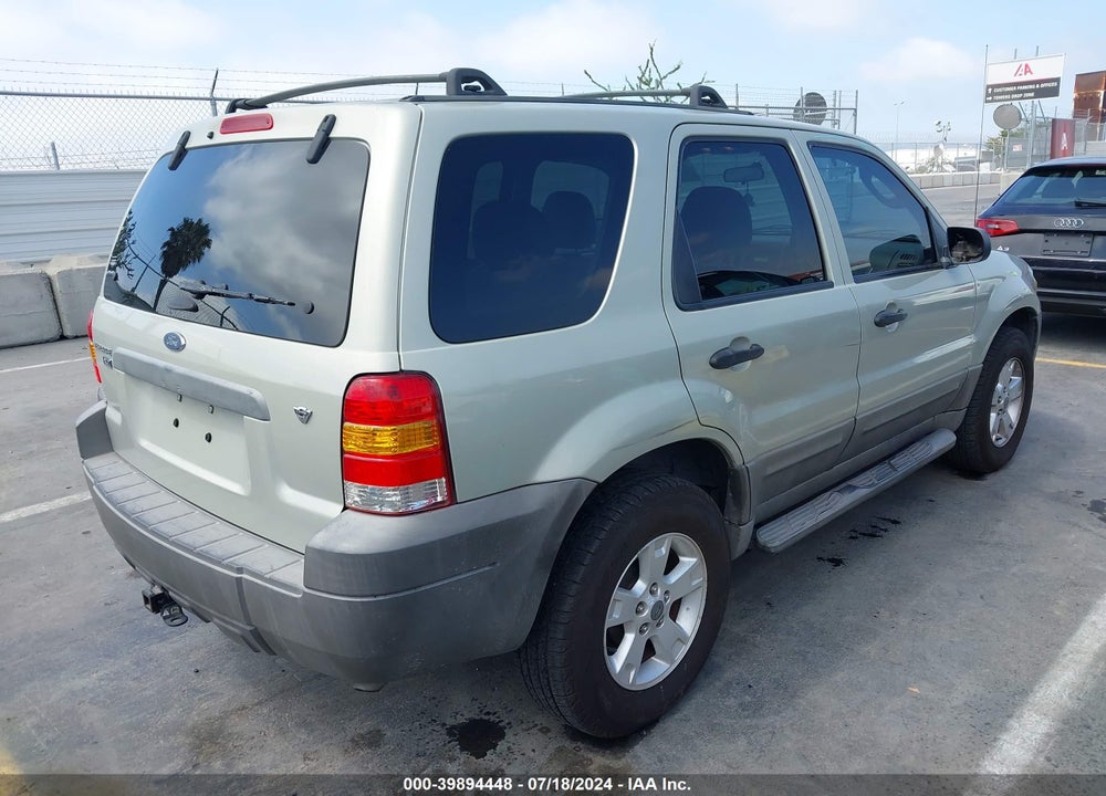 2005 FORD ESCAPE XLT VIN: 1FMYU03175KE24374