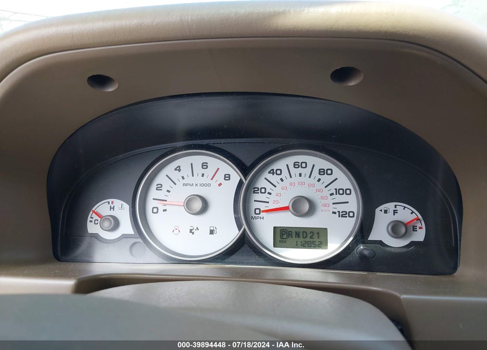2005 FORD ESCAPE XLT VIN: 1FMYU03175KE24374
