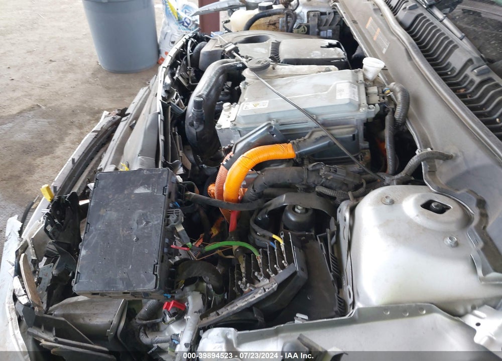 2019 FORD FUSION HYBRID SE VIN: 3FA6P0LUXKR256630