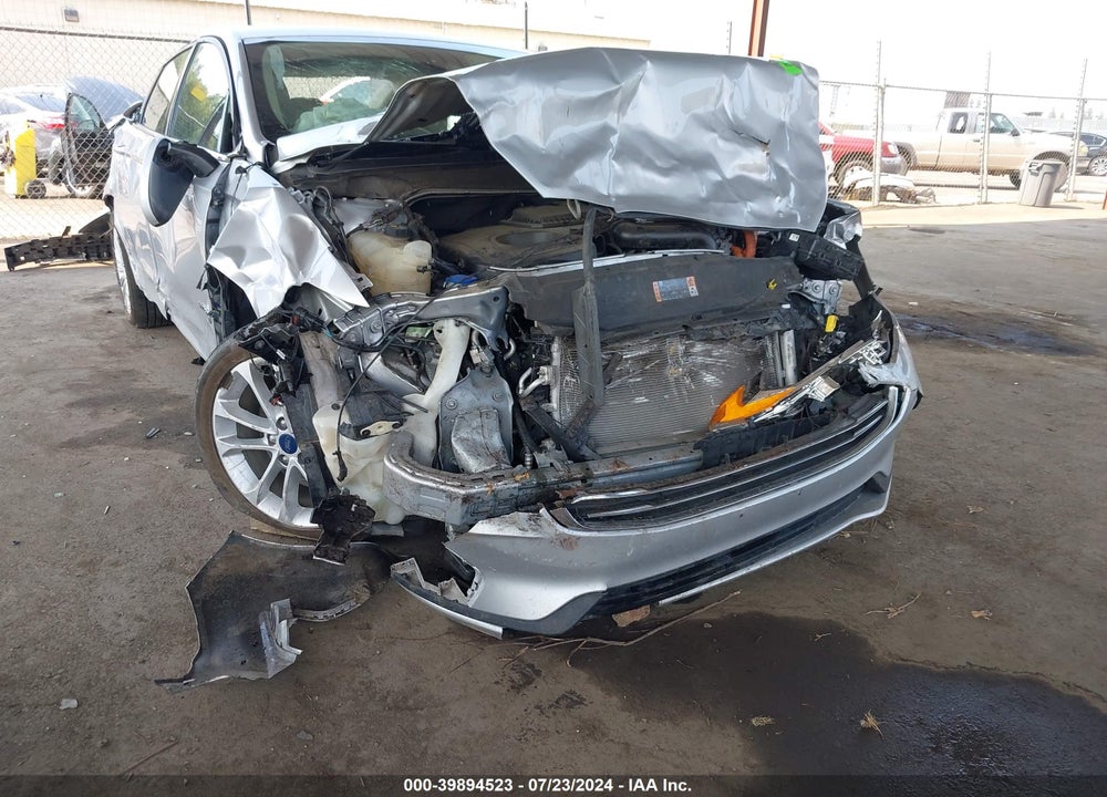 2019 FORD FUSION HYBRID SE VIN: 3FA6P0LUXKR256630