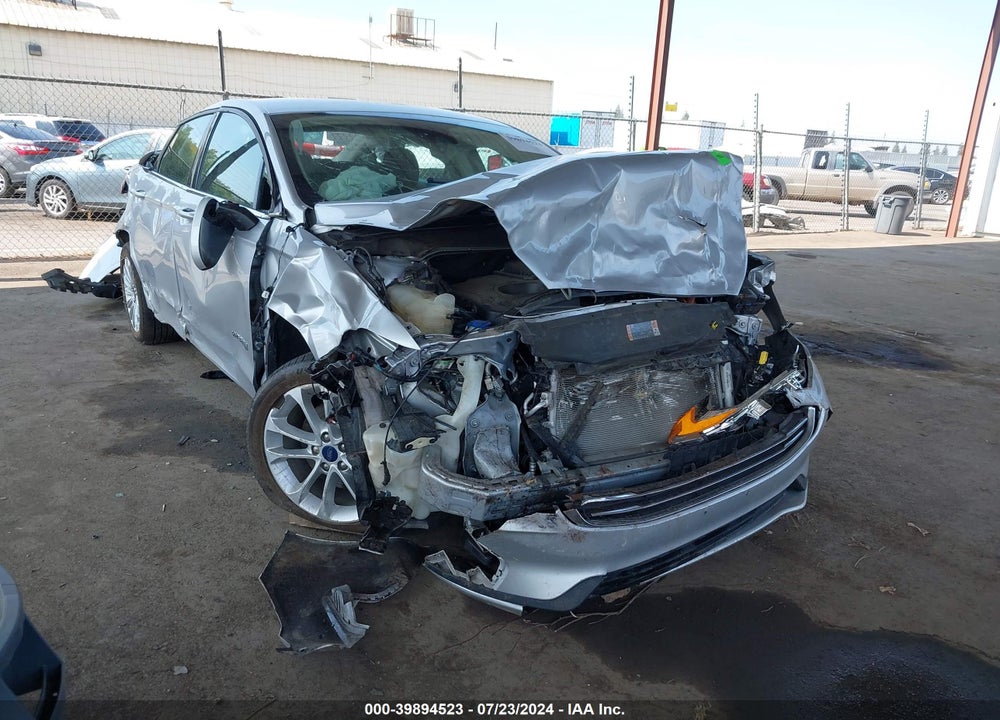 2019 FORD FUSION HYBRID SE VIN: 3FA6P0LUXKR256630