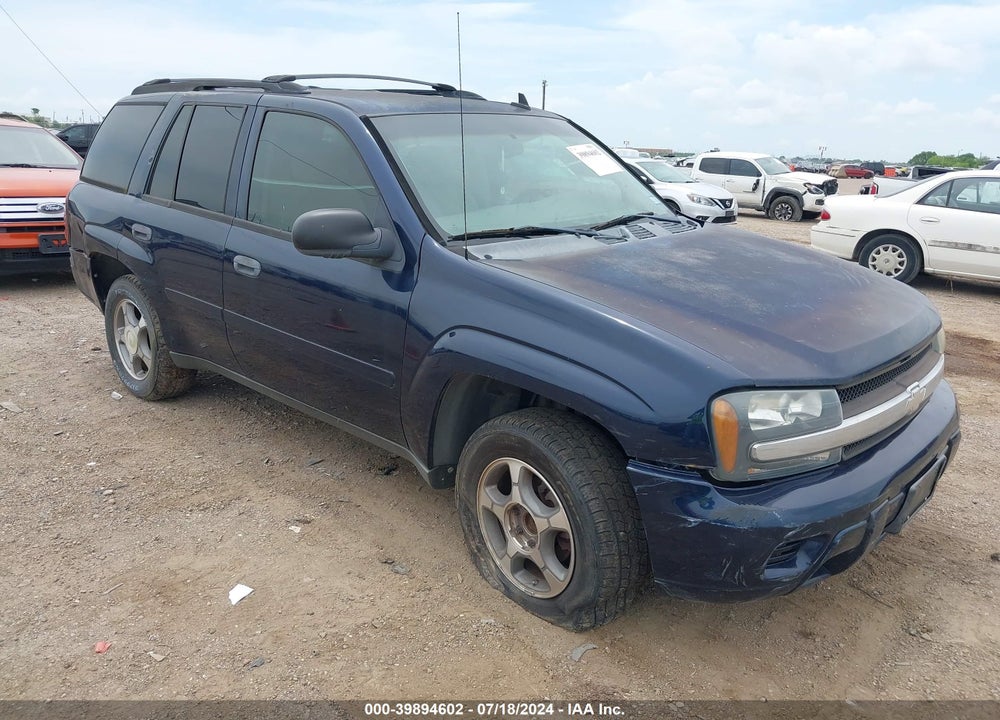2007 CHEVROLET TRAILBLAZER LS VIN: 1GNDS13S172300585