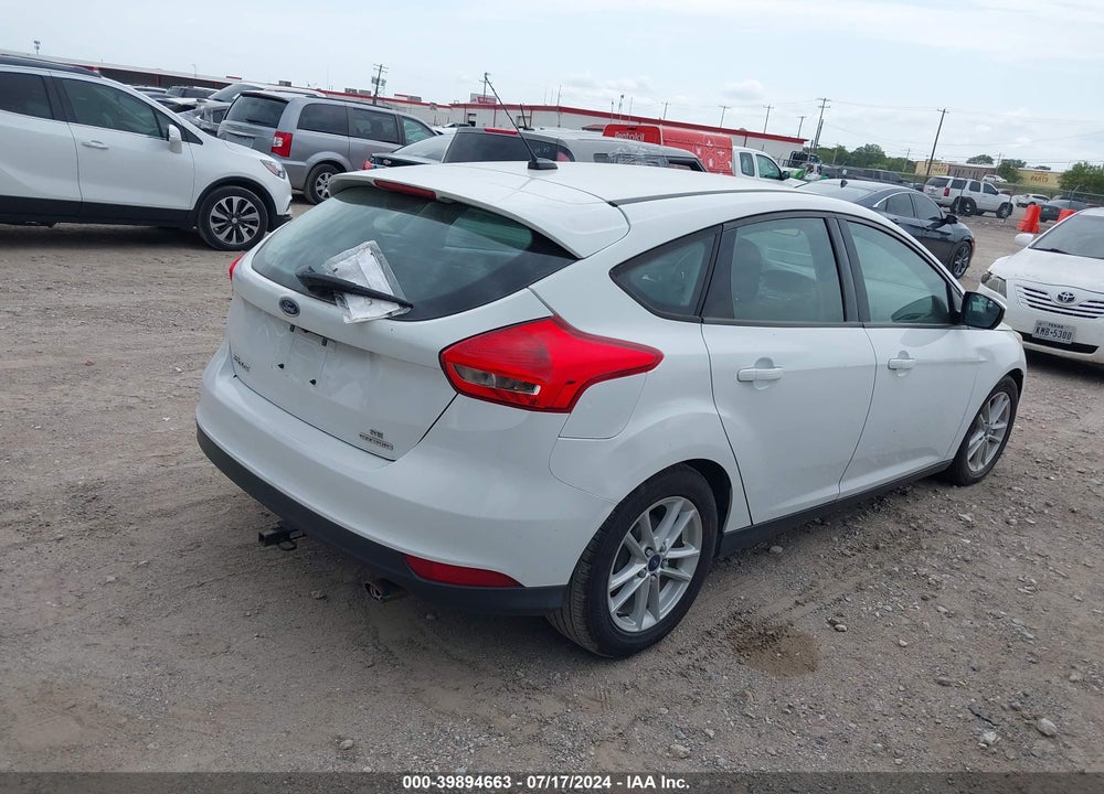 2015 FORD FOCUS SE VIN: 1FADP3K20FL223228