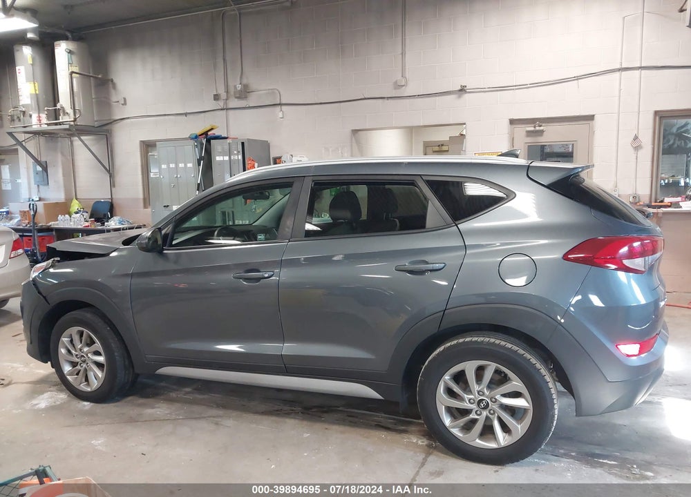 2018 HYUNDAI TUCSON SEL VIN: KM8J3CA45JU660491