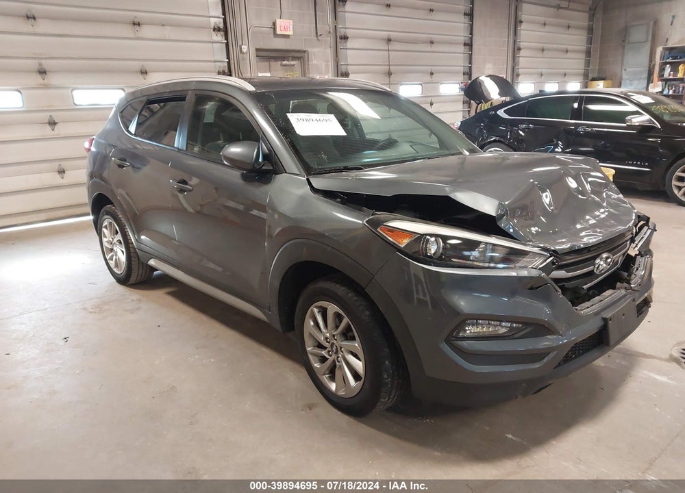 2018 HYUNDAI TUCSON SEL VIN: KM8J3CA45JU660491