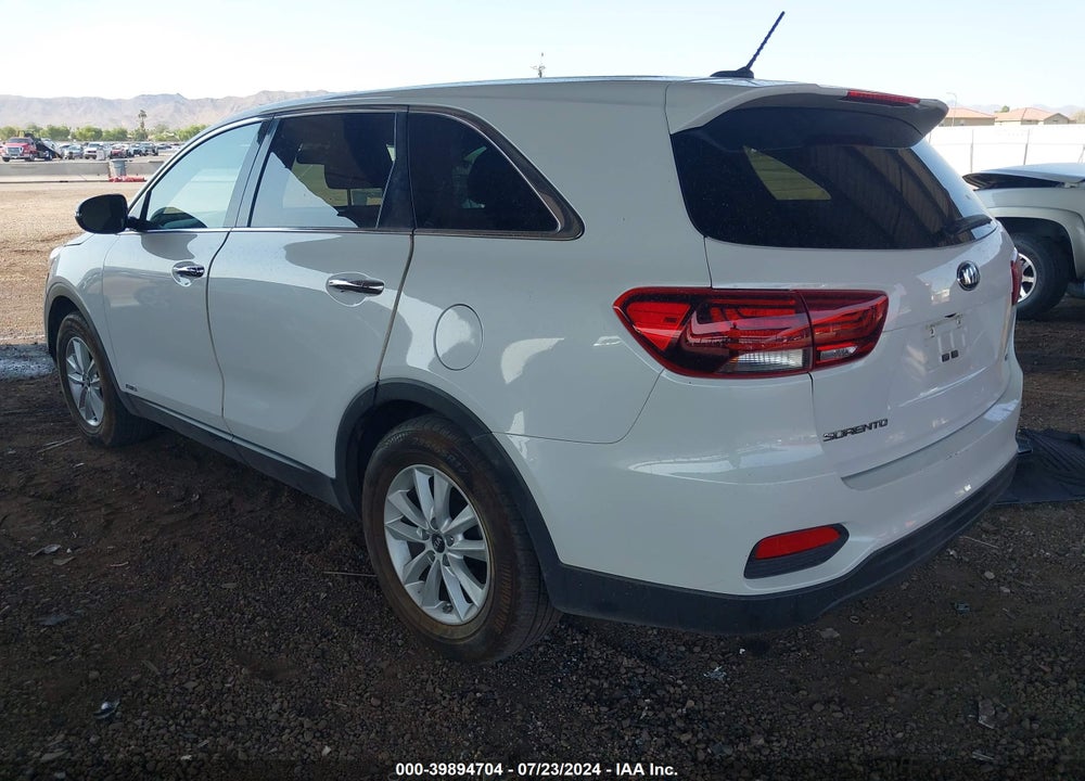 2019 KIA SORENTO 3.3L LX VIN: 5XYPGDA57KG571784