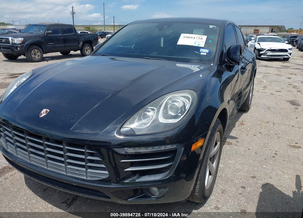 2017 PORSCHE MACAN VIN: WP1AA2A50HLB81391