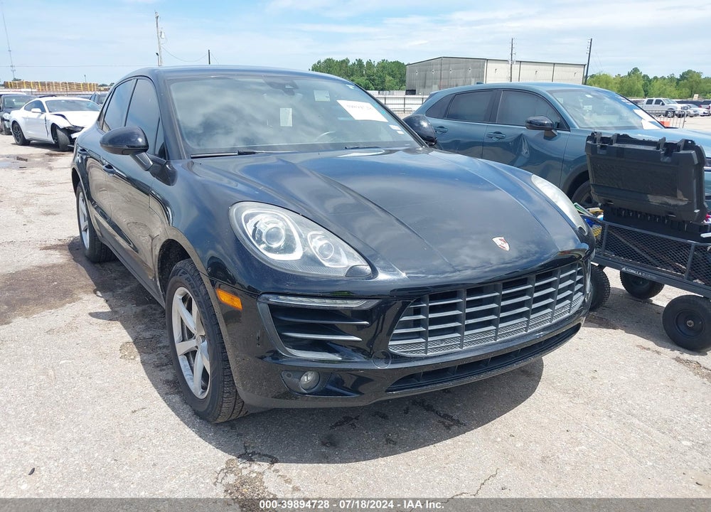 2017 PORSCHE MACAN VIN: WP1AA2A50HLB81391