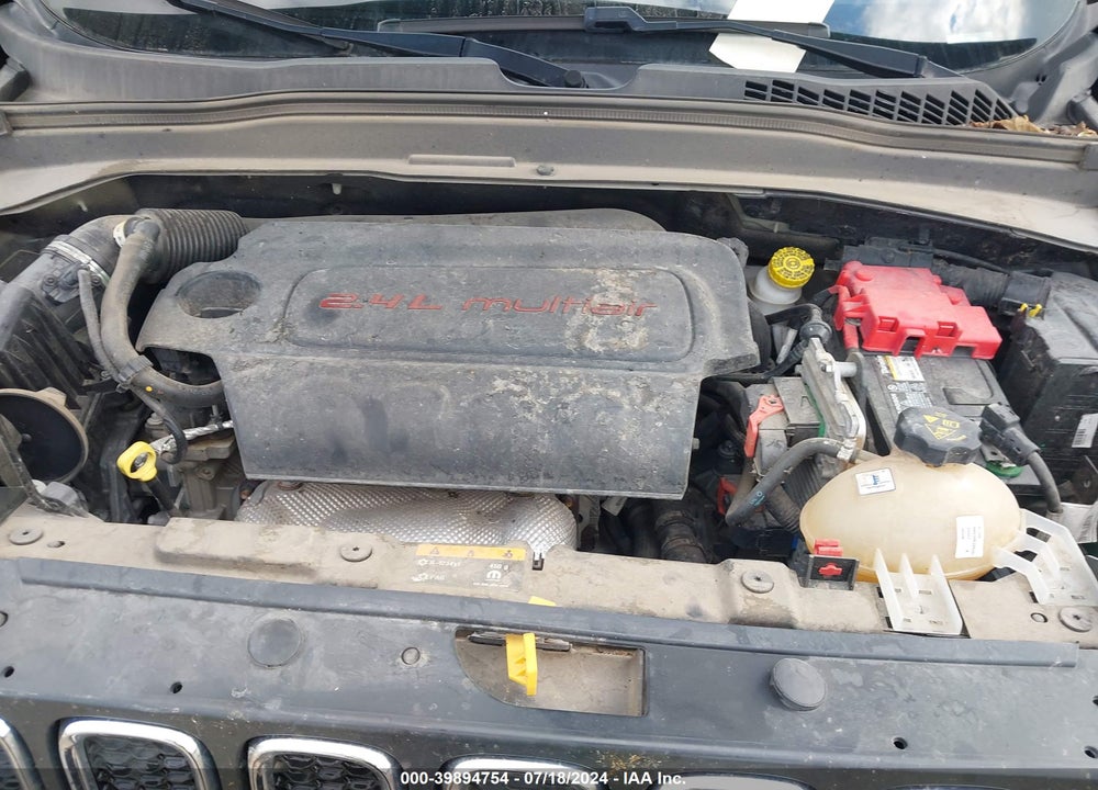 2018 JEEP RENEGADE LATITUDE FWD VIN: ZACCJABB2JPJ68200