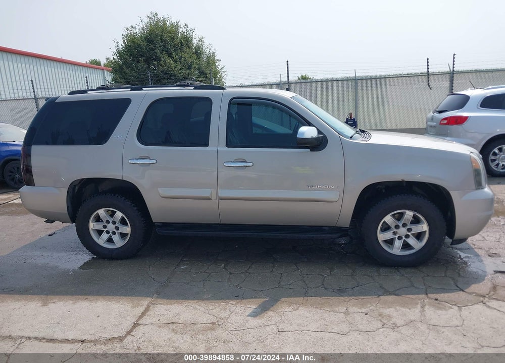 2007 GMC YUKON SLT VIN: 1GKFK13027J140226