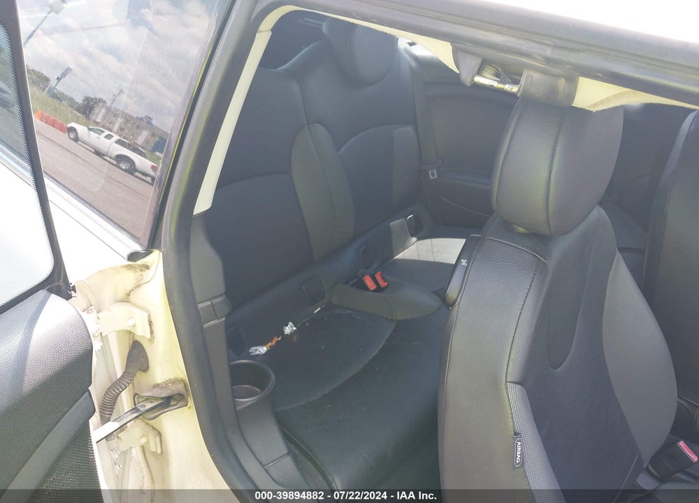 2008 MINI COOPER CLUBMAN VIN: WMWML33528TN68422