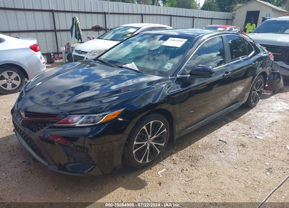 2018 TOYOTA CAMRY SE VIN: 4T1B11HK5JU672708