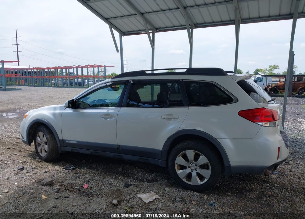 2010 SUBARU OUTBACK 2.5I LIMITED VIN: 4S4BRBKCXA3383782