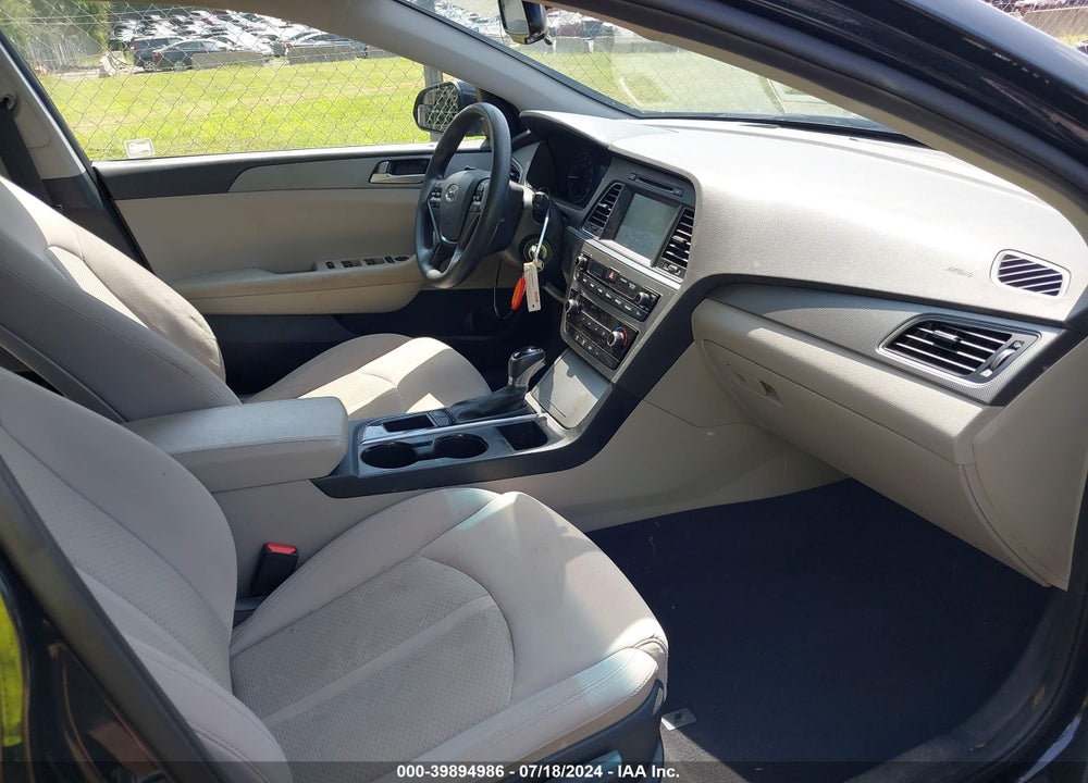 2017 HYUNDAI SONATA SE VIN: 5NPE24AF4HH450601