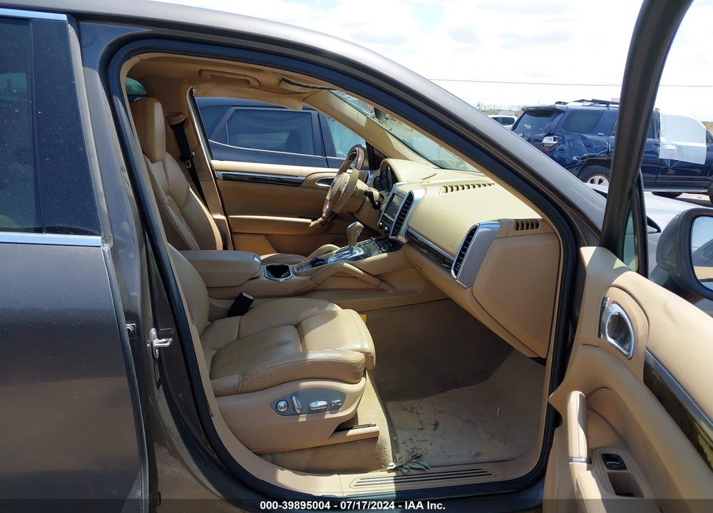 2012 PORSCHE CAYENNE VIN: WP1AA2A29CLA02506