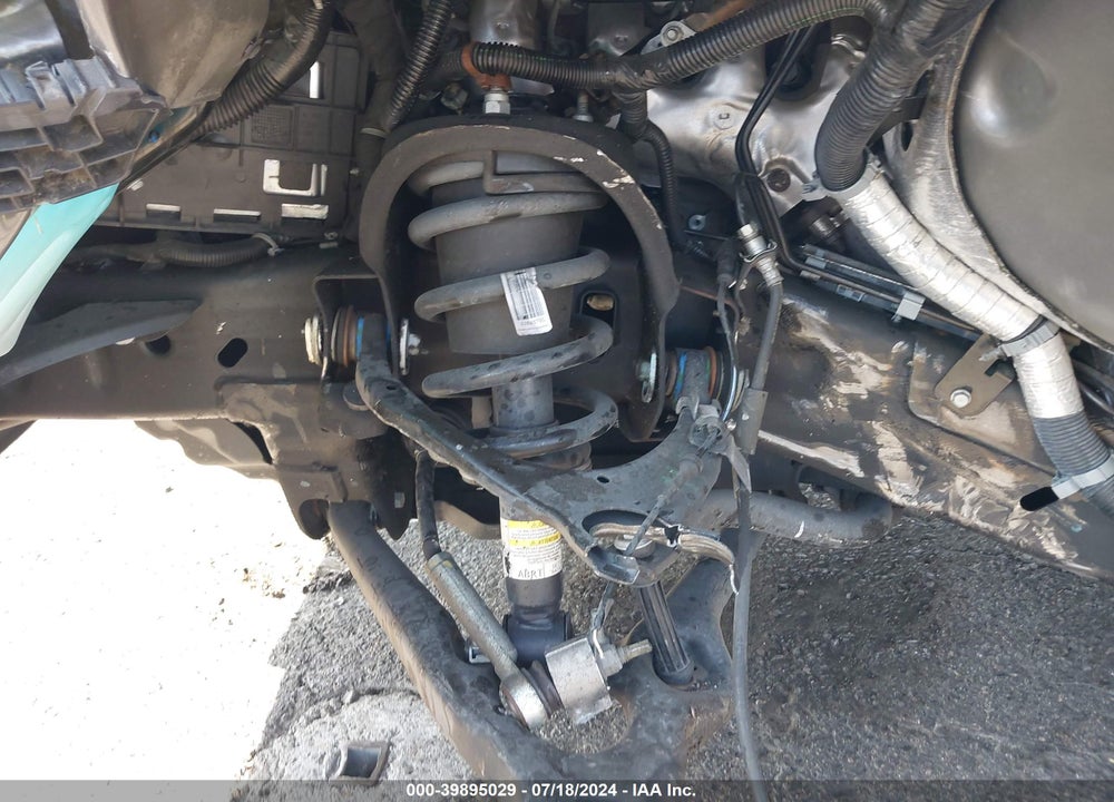 2020 CHEVROLET SUBURBAN 2WD LT VIN: 1GNSCHKC5LR111026