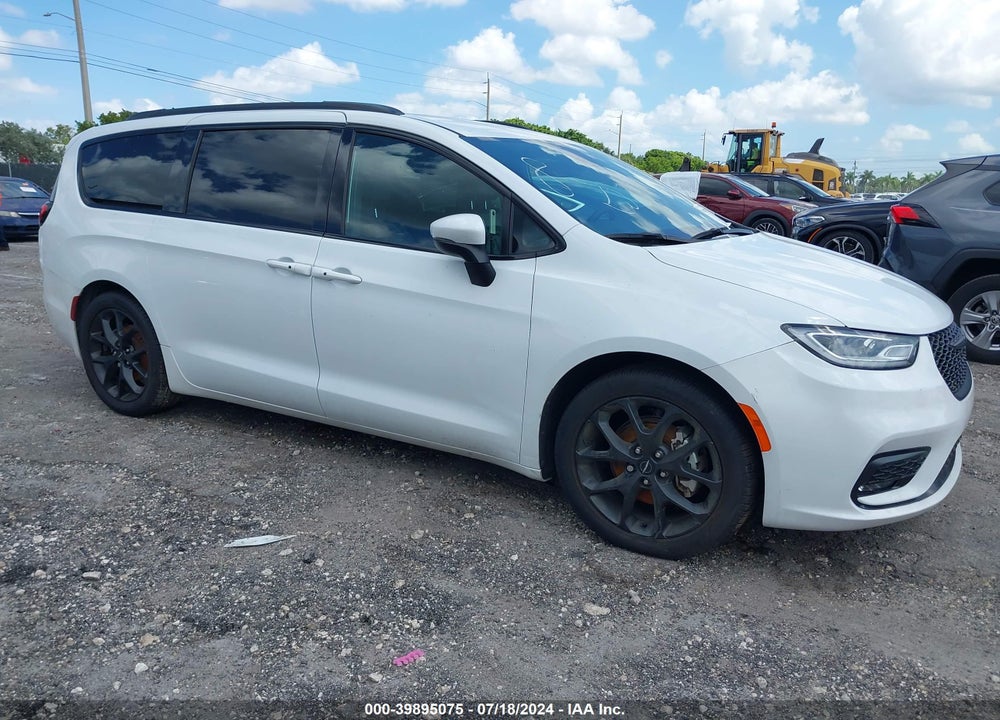 2023 CHRYSLER PACIFICA TOURING L VIN: 2C4RC1BG3PR564188