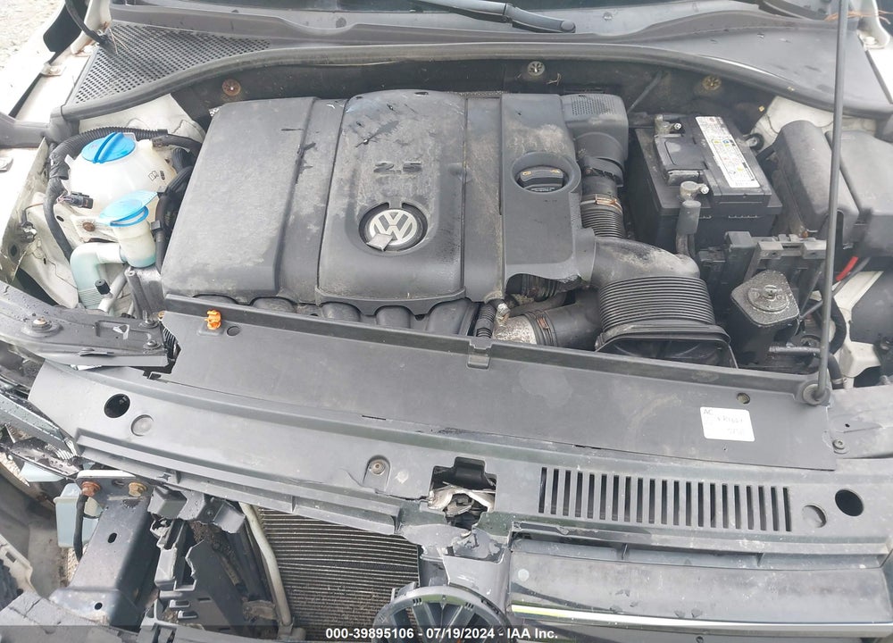 2012 VOLKSWAGEN PASSAT 2.5L SE VIN: 1VWBP7A31CC015743
