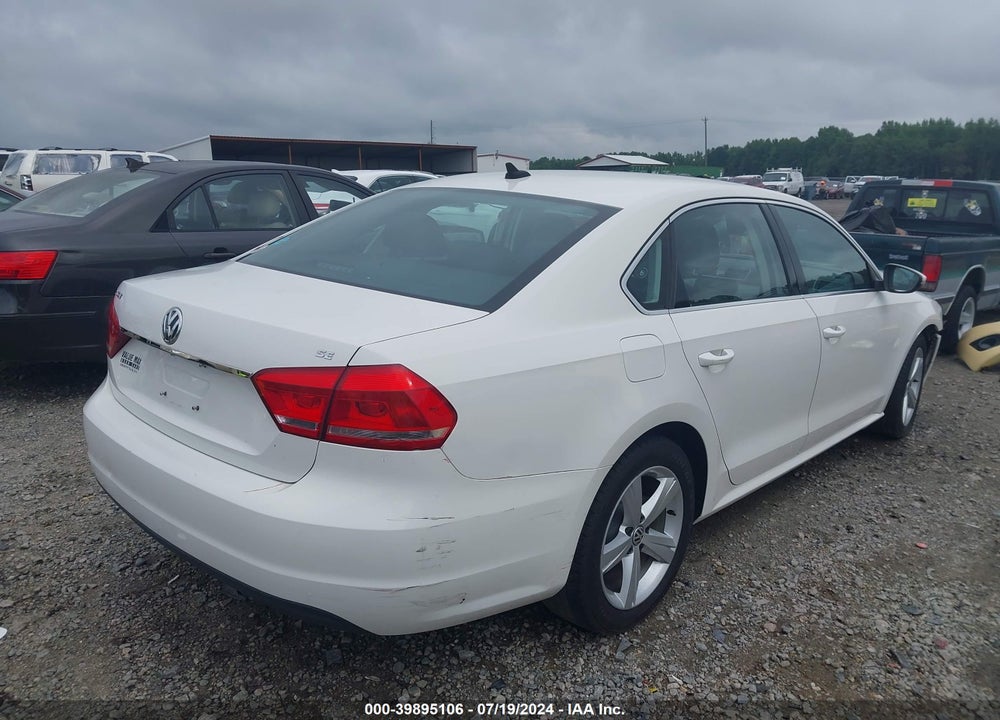 2012 VOLKSWAGEN PASSAT 2.5L SE VIN: 1VWBP7A31CC015743