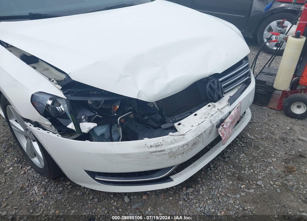 2012 VOLKSWAGEN PASSAT 2.5L SE VIN: 1VWBP7A31CC015743