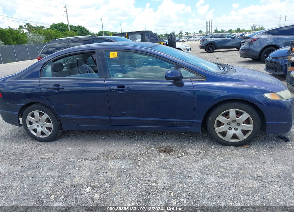 2009 HONDA CIVIC LX VIN: 2HGFA165X9H547092