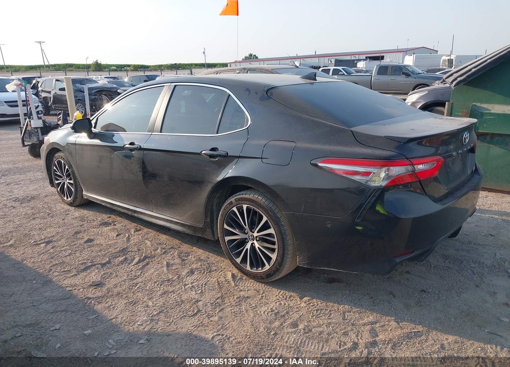 2019 TOYOTA CAMRY SE VIN: 4T1B11HK5KU729605