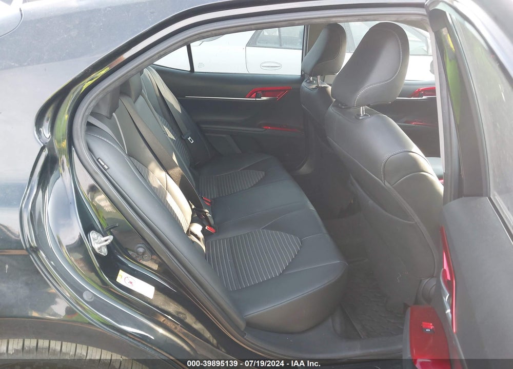 2019 TOYOTA CAMRY SE VIN: 4T1B11HK5KU729605