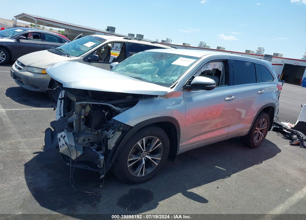 2017 TOYOTA HIGHLANDER LE PLUS VIN: 5TDBZRFH0HS406045
