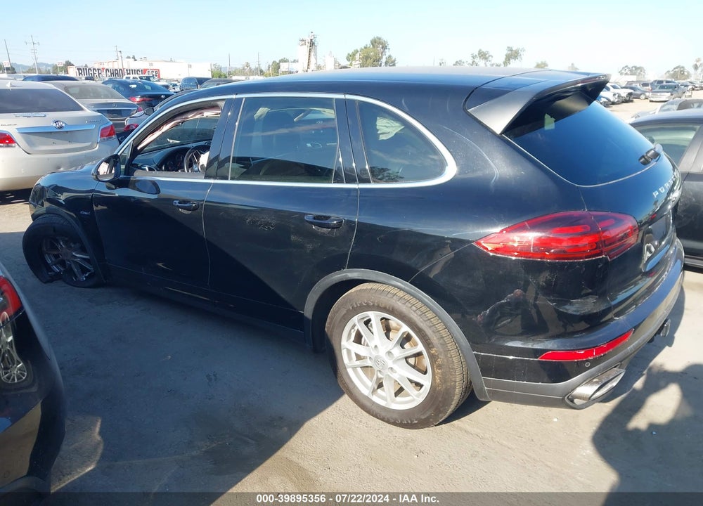 2015 PORSCHE CAYENNE DIESEL VIN: WP1AF2A29FLA30876
